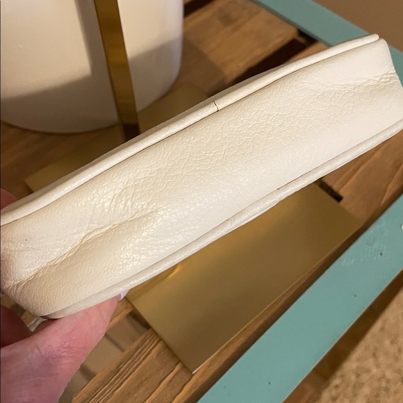 Michael Kors Crossbody Bag (EUC) - Picture 7 of 9